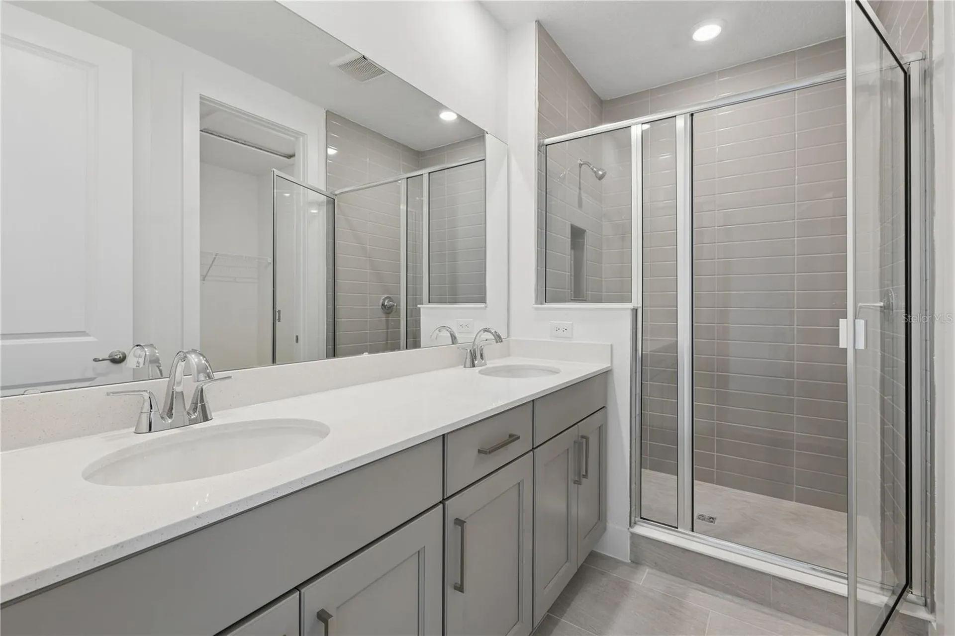 9156 Sinatra Lane Orlando FL 32827