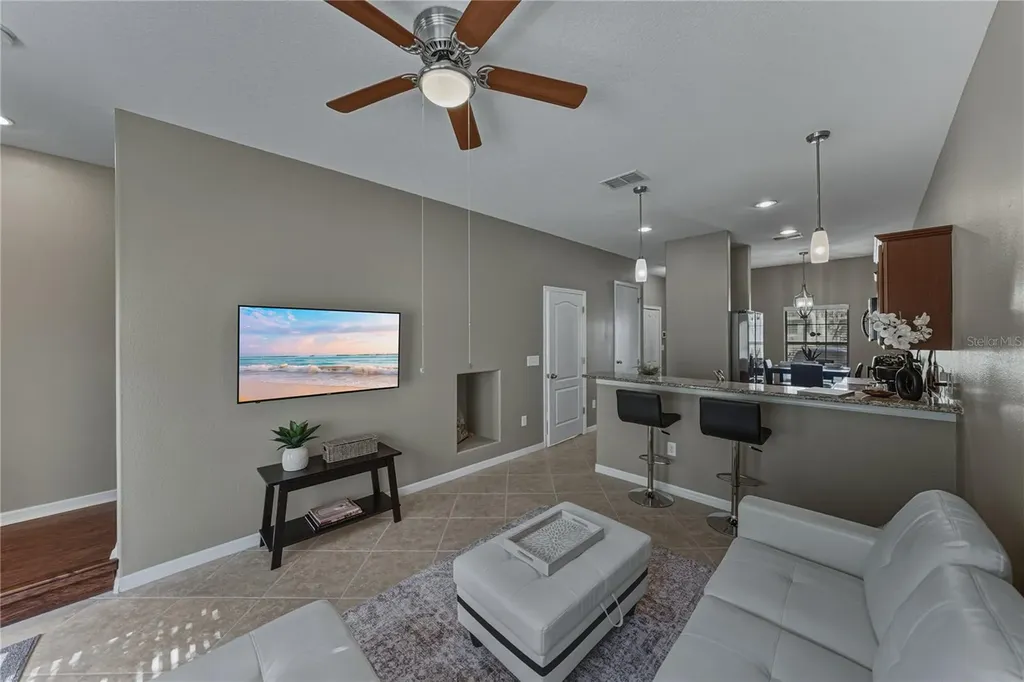 8527 Brushleaf Way Tampa FL 33647