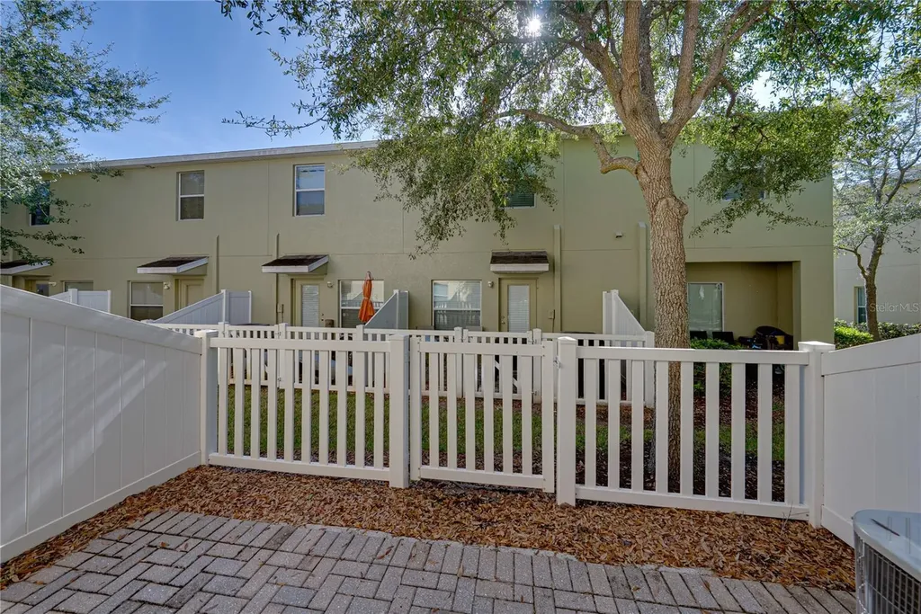 8527 Brushleaf Way Tampa FL 33647