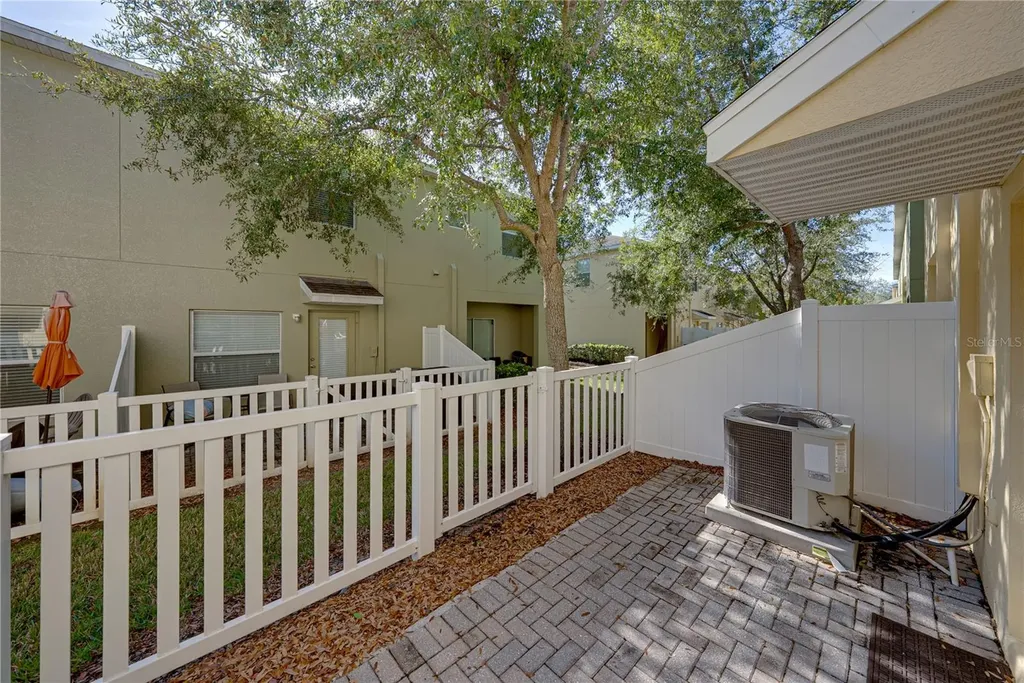 8527 Brushleaf Way Tampa FL 33647