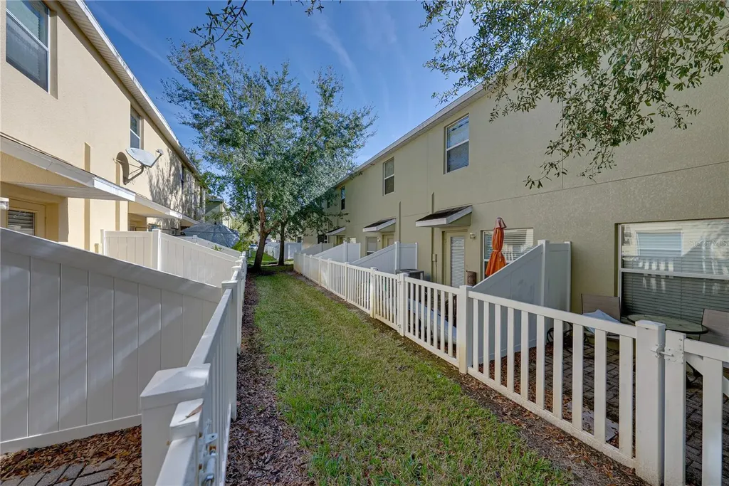 8527 Brushleaf Way Tampa FL 33647