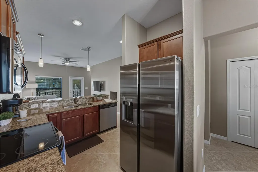 8527 Brushleaf Way Tampa FL 33647