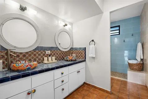 185 Candelero Deive Humacao PR 00791