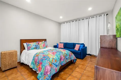 185 Candelero Deive Humacao PR 00791