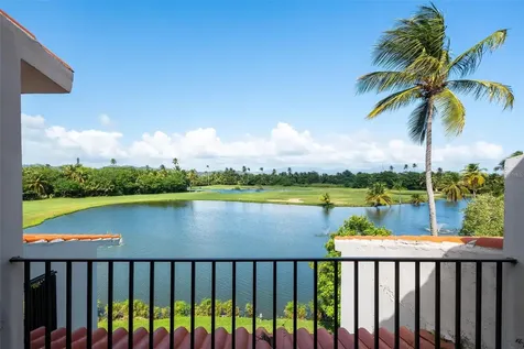 185 Candelero Deive Humacao PR 00791