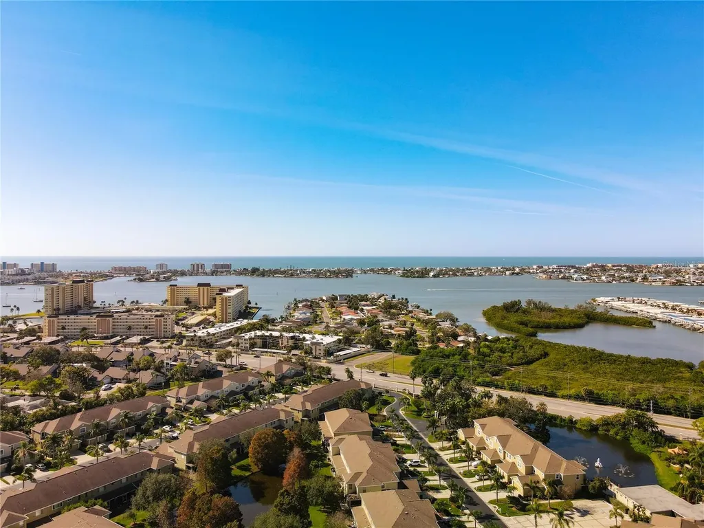 11117 Kapok Grand Circle Madeira Beach FL 33708