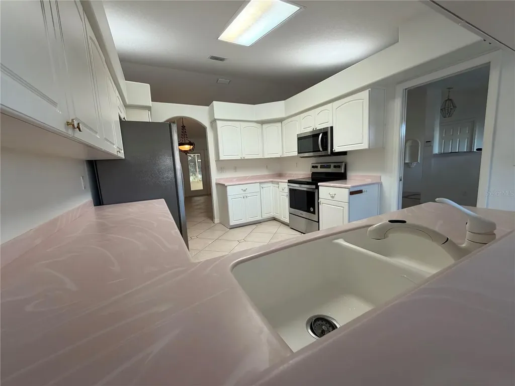 21623 Regency Park Lane Leesburg FL 34748