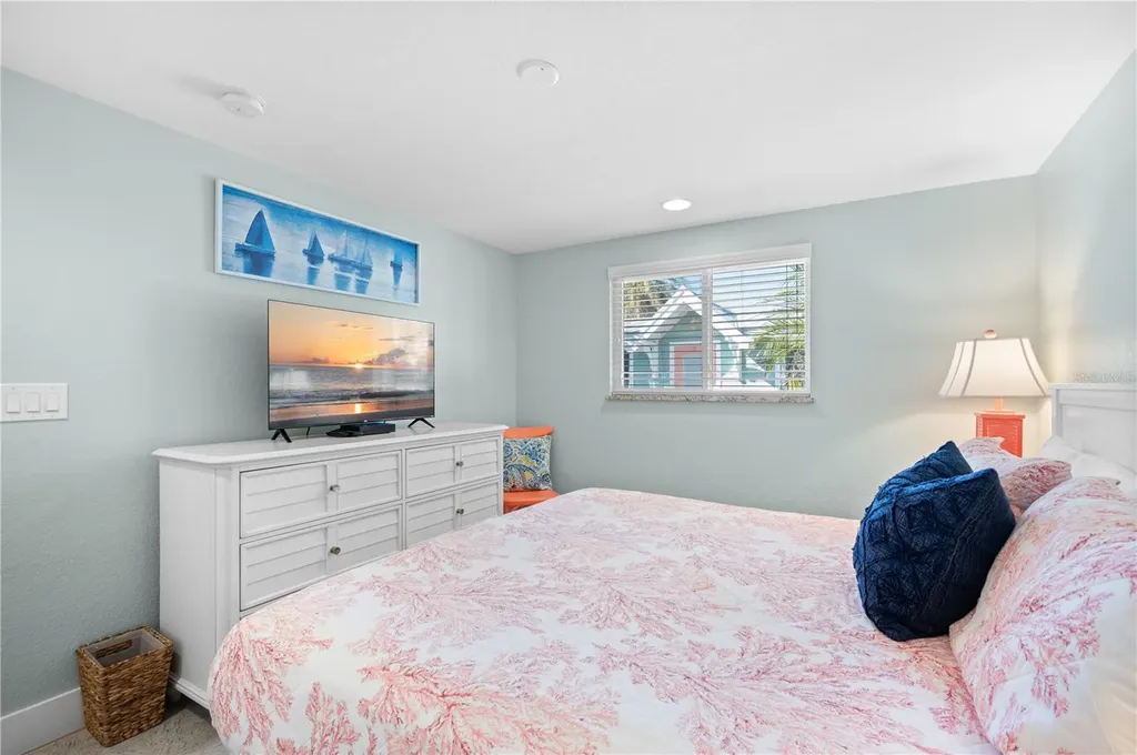 3007 Avenue E Holmes Beach FL 34217