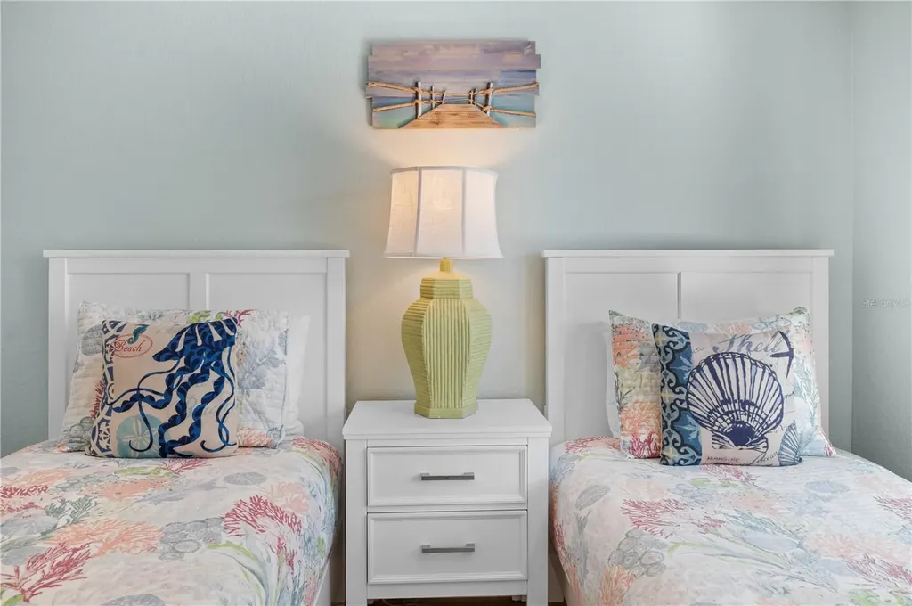 3007 Avenue E Holmes Beach FL 34217