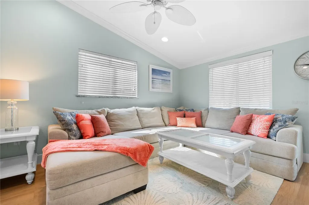 3007 Avenue E Holmes Beach FL 34217