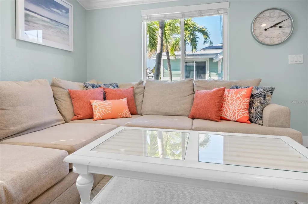 3007 Avenue E Holmes Beach FL 34217