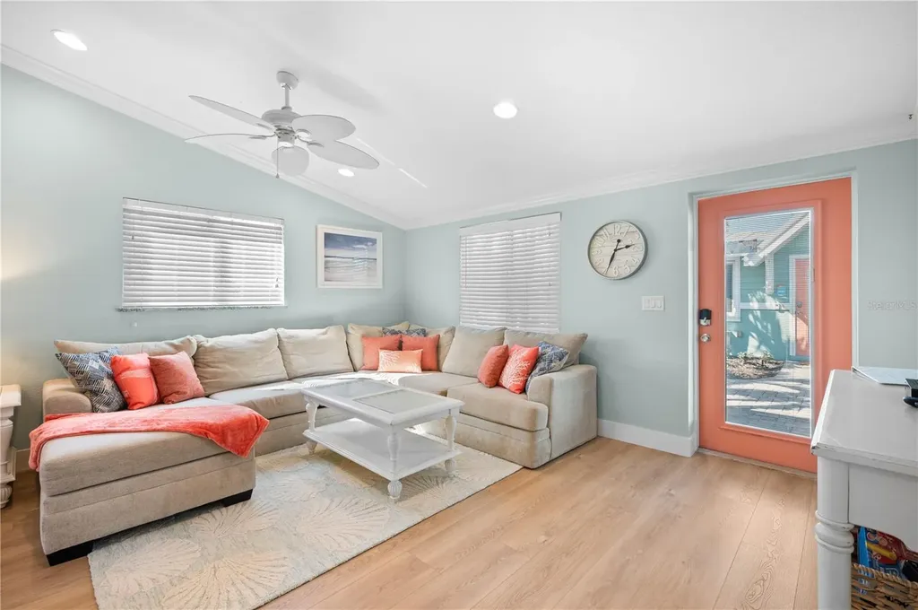 3007 Avenue E Holmes Beach FL 34217