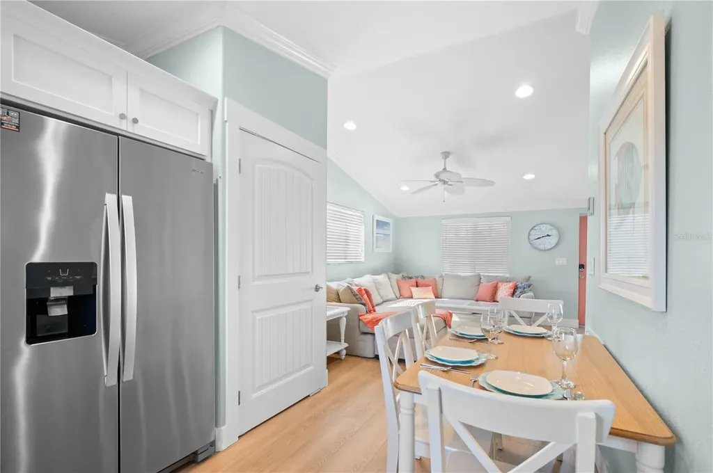 3007 Avenue E Holmes Beach FL 34217