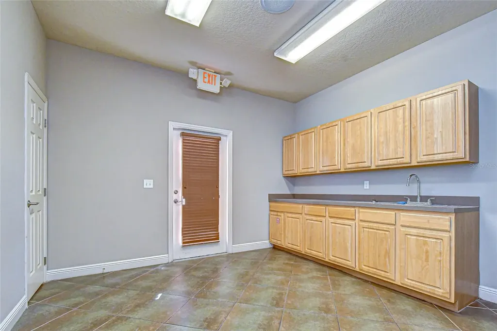 6928 W Linebaugh Avenue Tampa FL 33625