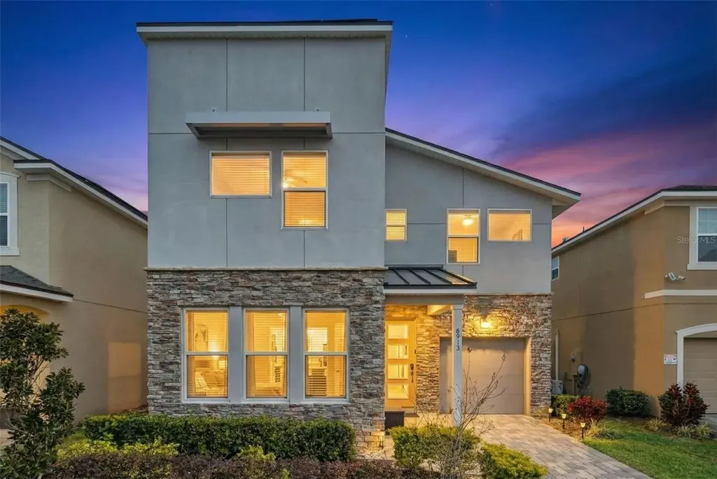 8913 Coconut Breeze Drive Kissimmee FL 34747