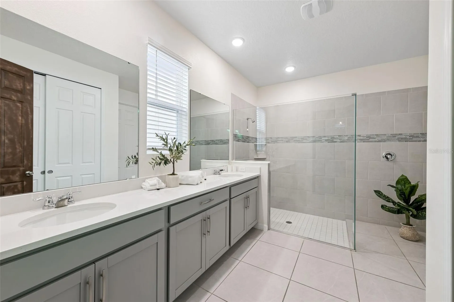 8913 Coconut Breeze Drive Kissimmee FL 34747