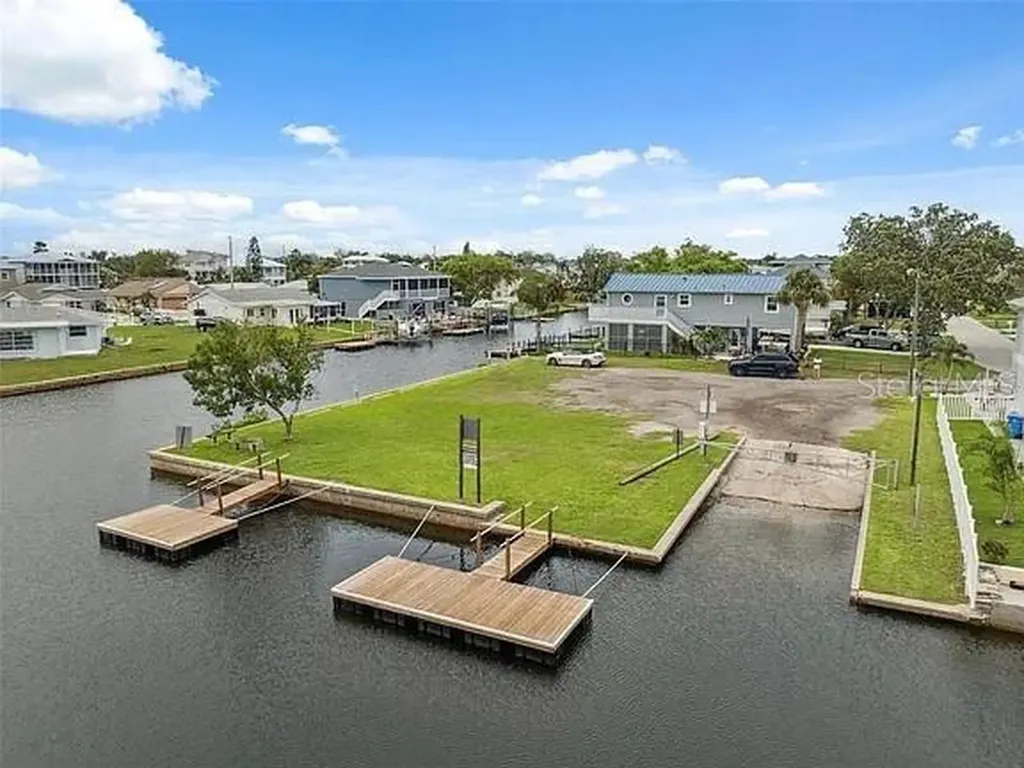8149 Gulf Way Hudson FL 34667