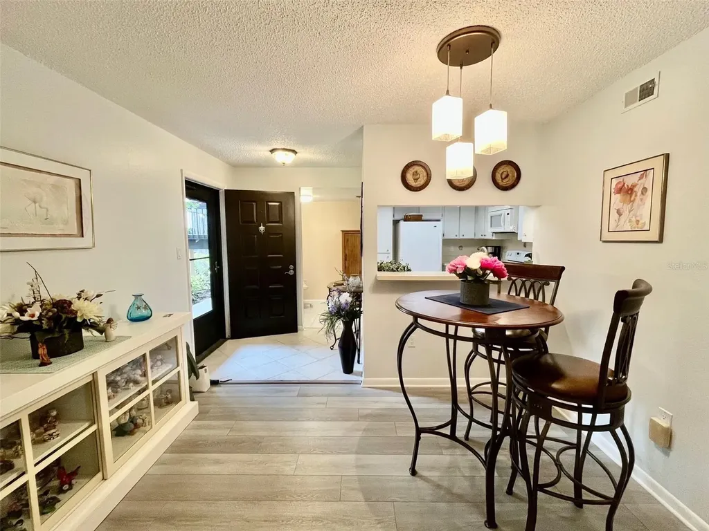 2663 Sabal Springs Circle Clearwater FL 33761