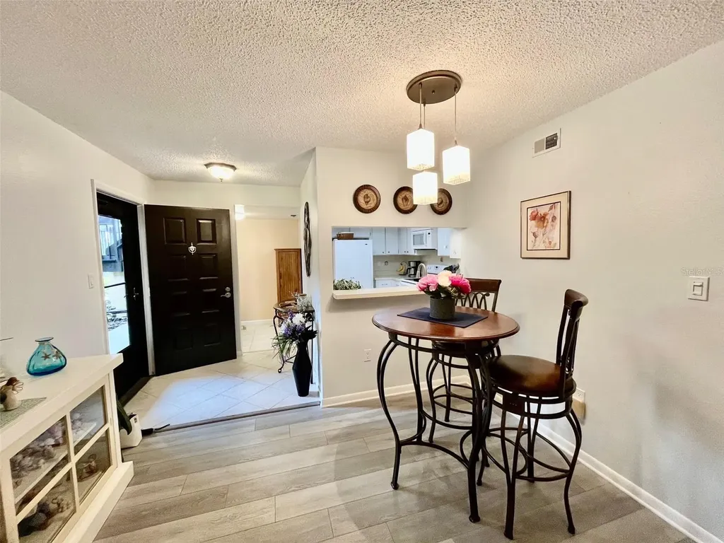 2663 Sabal Springs Circle Clearwater FL 33761