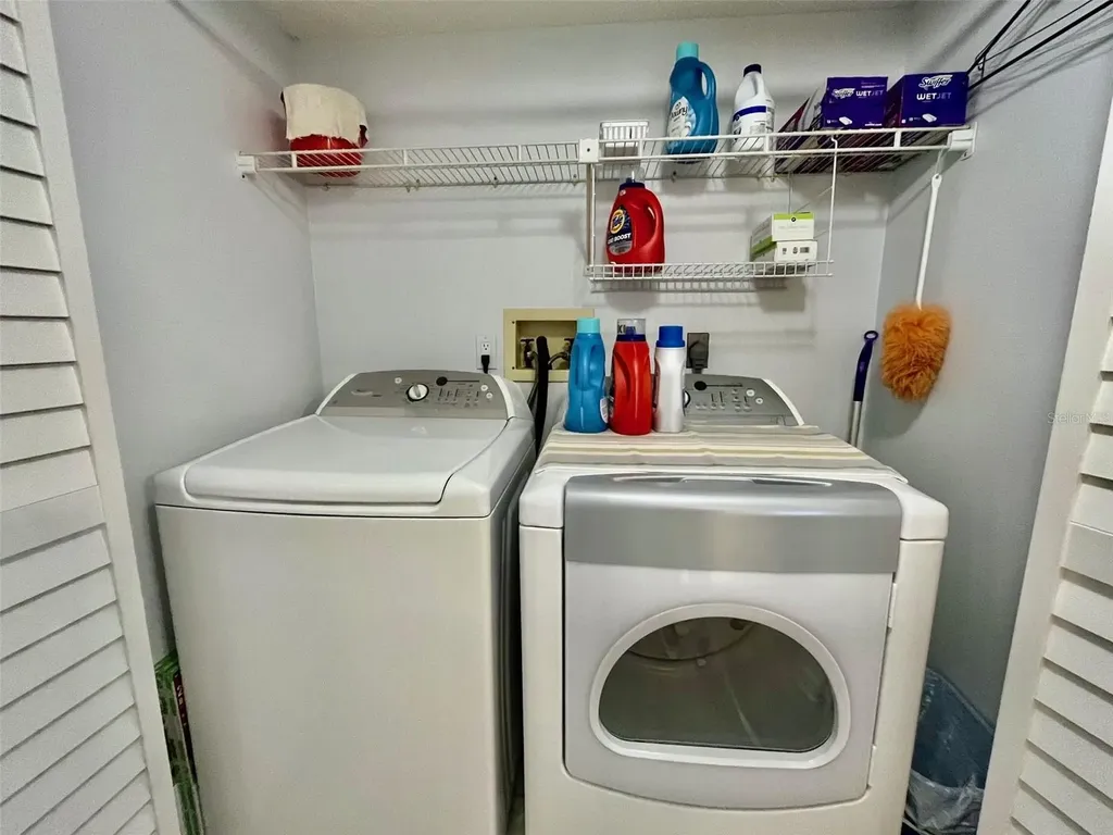 2663 Sabal Springs Circle Clearwater FL 33761