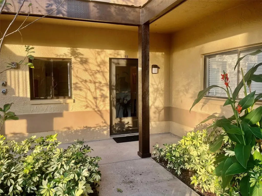 2663 Sabal Springs Circle Clearwater FL 33761