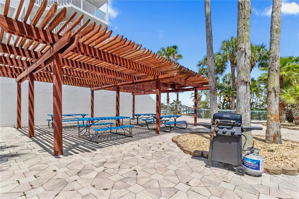 445 Hamden Drive Clearwater Beach FL 33767