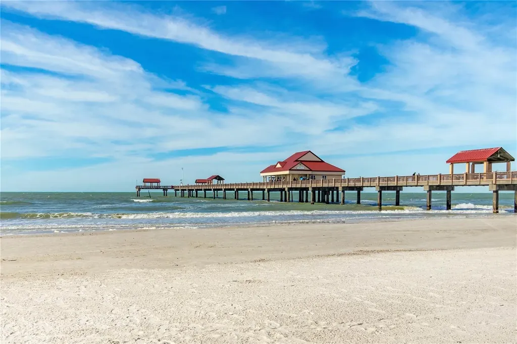 445 Hamden Drive Clearwater Beach FL 33767
