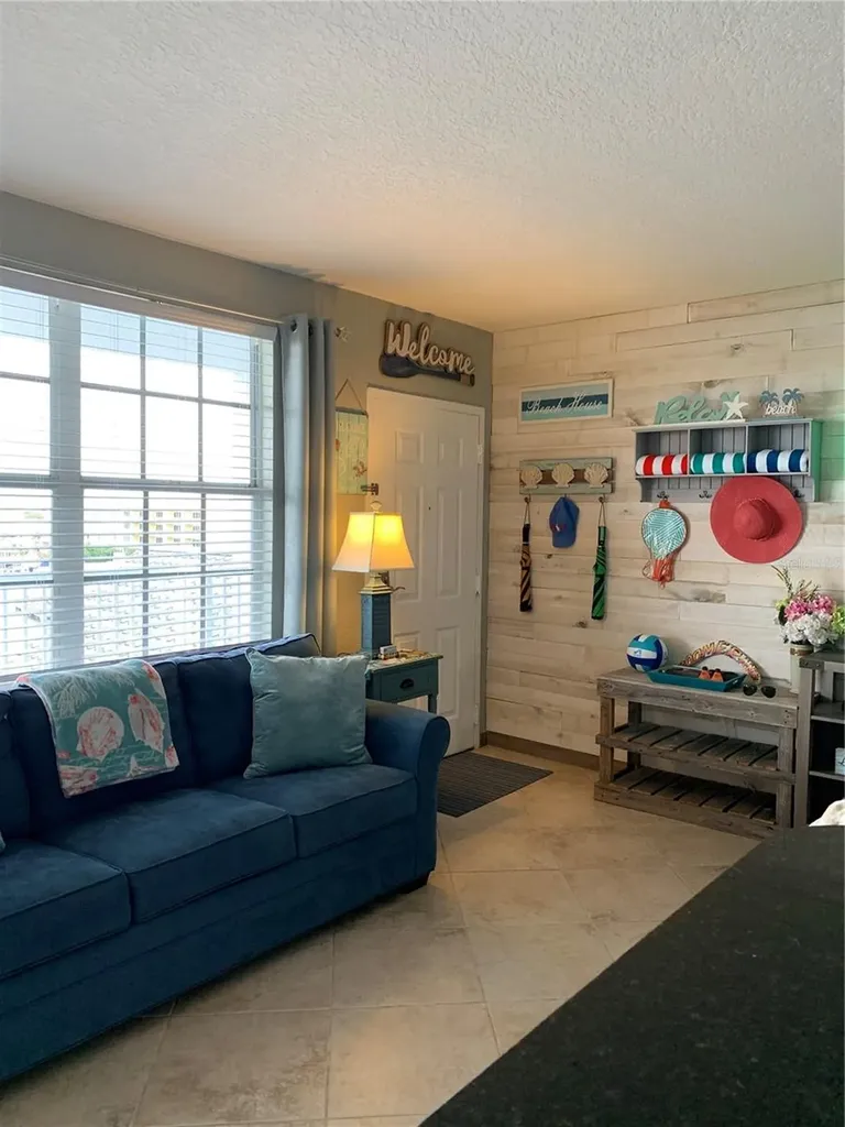 445 Hamden Drive Clearwater Beach FL 33767