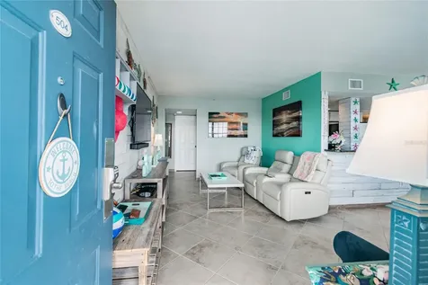 445 Hamden Drive Clearwater Beach FL 33767