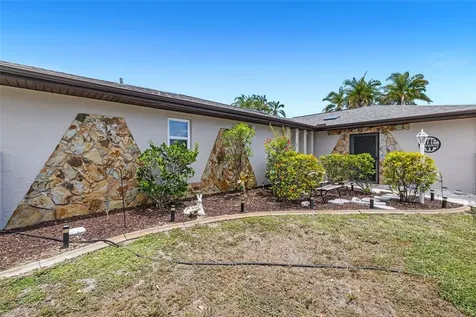 2132 Abscott Street Port Charlotte FL 33952