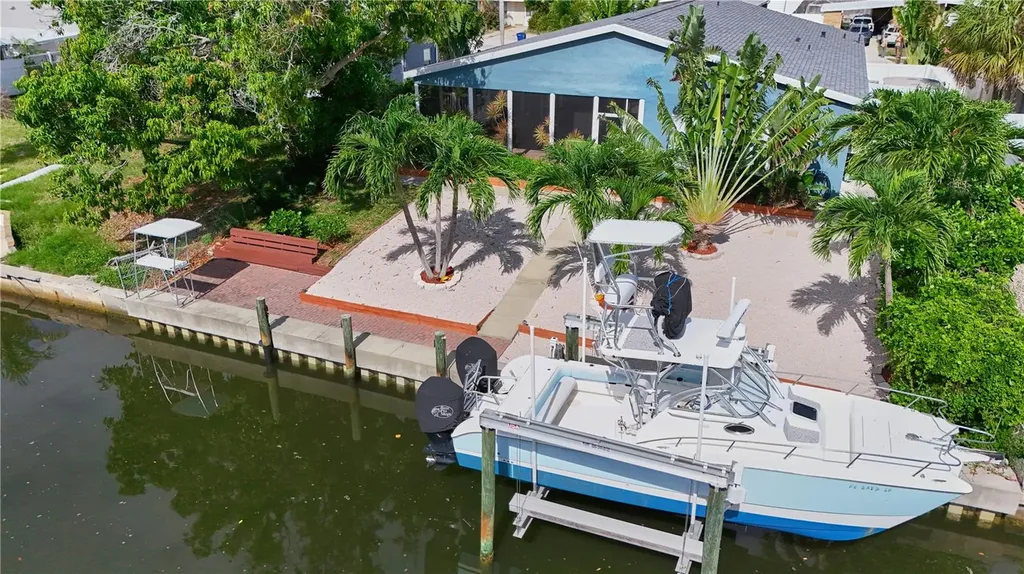 6811 Georgia Avenue Bradenton FL 34207