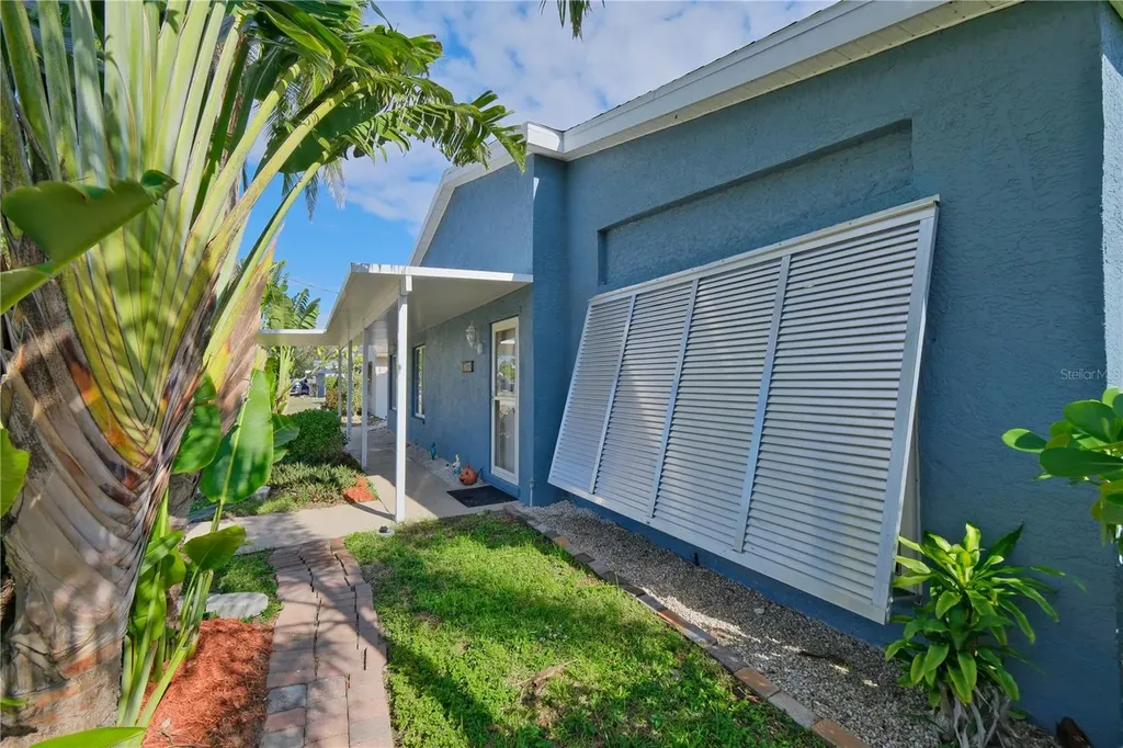 6811 Georgia Avenue Bradenton FL 34207