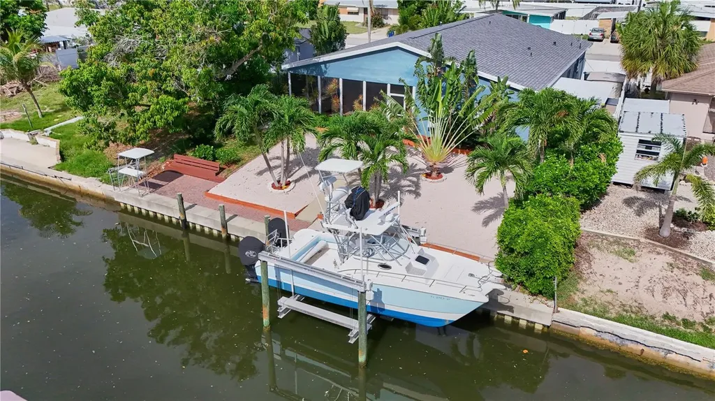 6811 Georgia Avenue Bradenton FL 34207