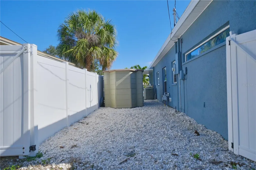 6811 Georgia Avenue Bradenton FL 34207