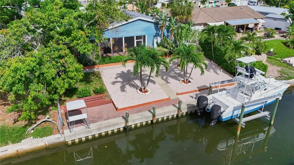 6811 Georgia Avenue Bradenton FL 34207