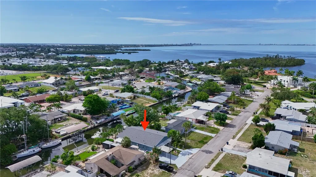 6811 Georgia Avenue Bradenton FL 34207