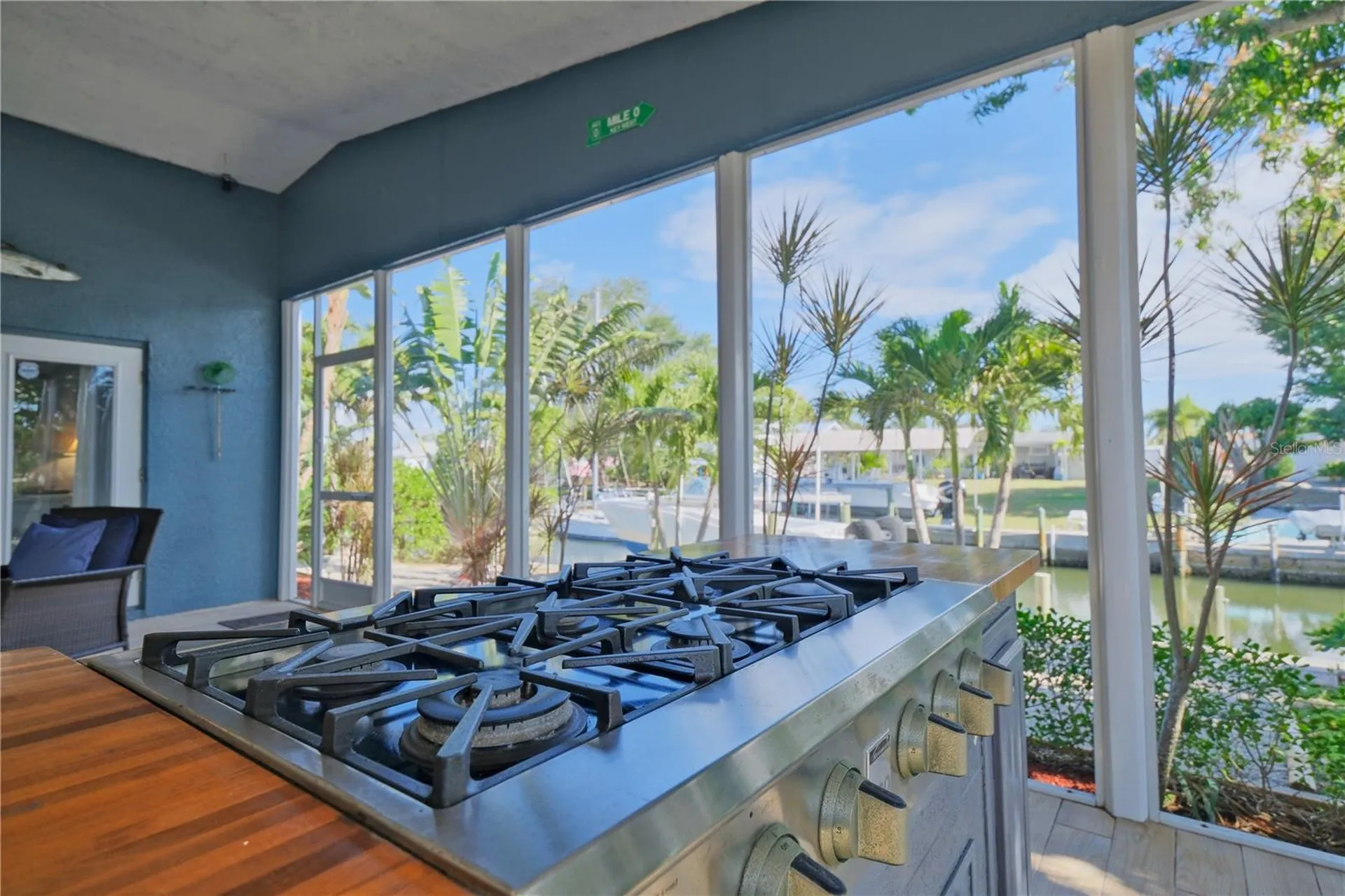 6811 Georgia Avenue Bradenton FL 34207