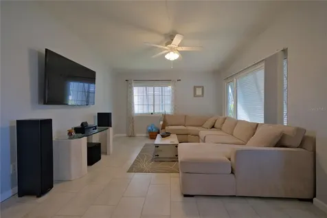 6811 Georgia Avenue Bradenton FL 34207