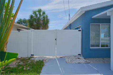 6811 Georgia Avenue Bradenton FL 34207
