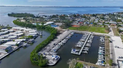 6811 Georgia Avenue Bradenton FL 34207