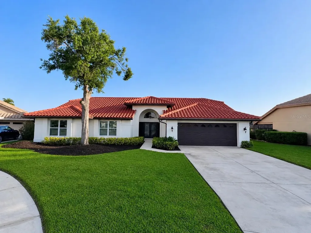 4804 Longwater Way Tampa FL 33615