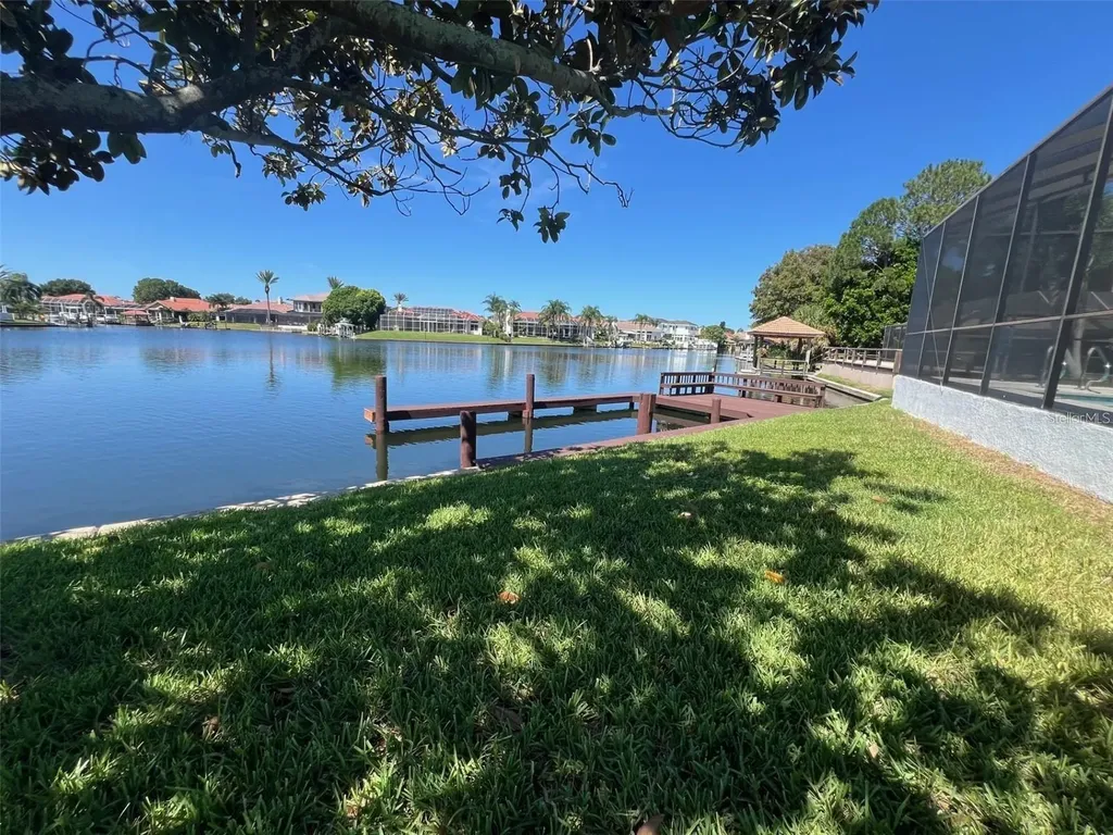 4804 Longwater Way Tampa FL 33615