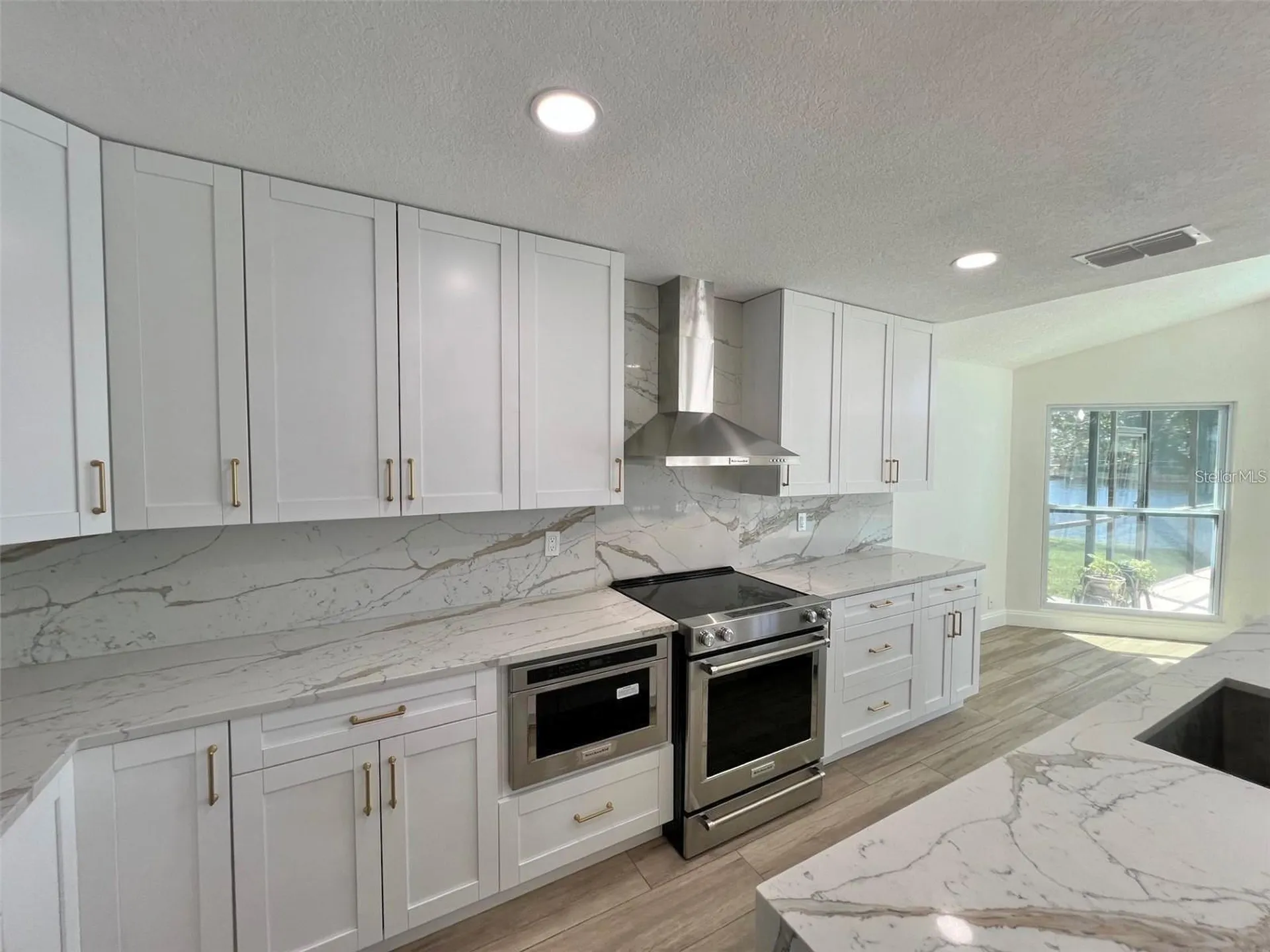 4804 Longwater Way Tampa FL 33615