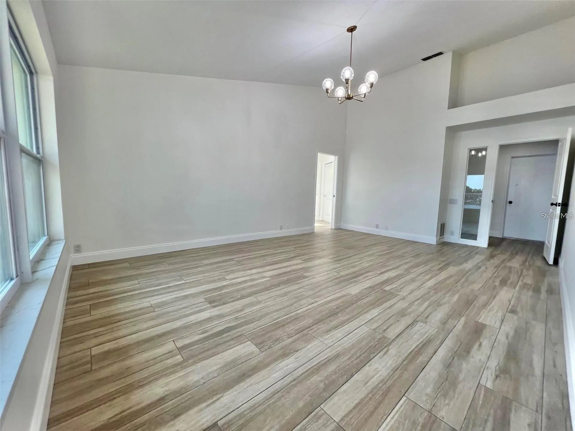 4804 Longwater Way Tampa FL 33615