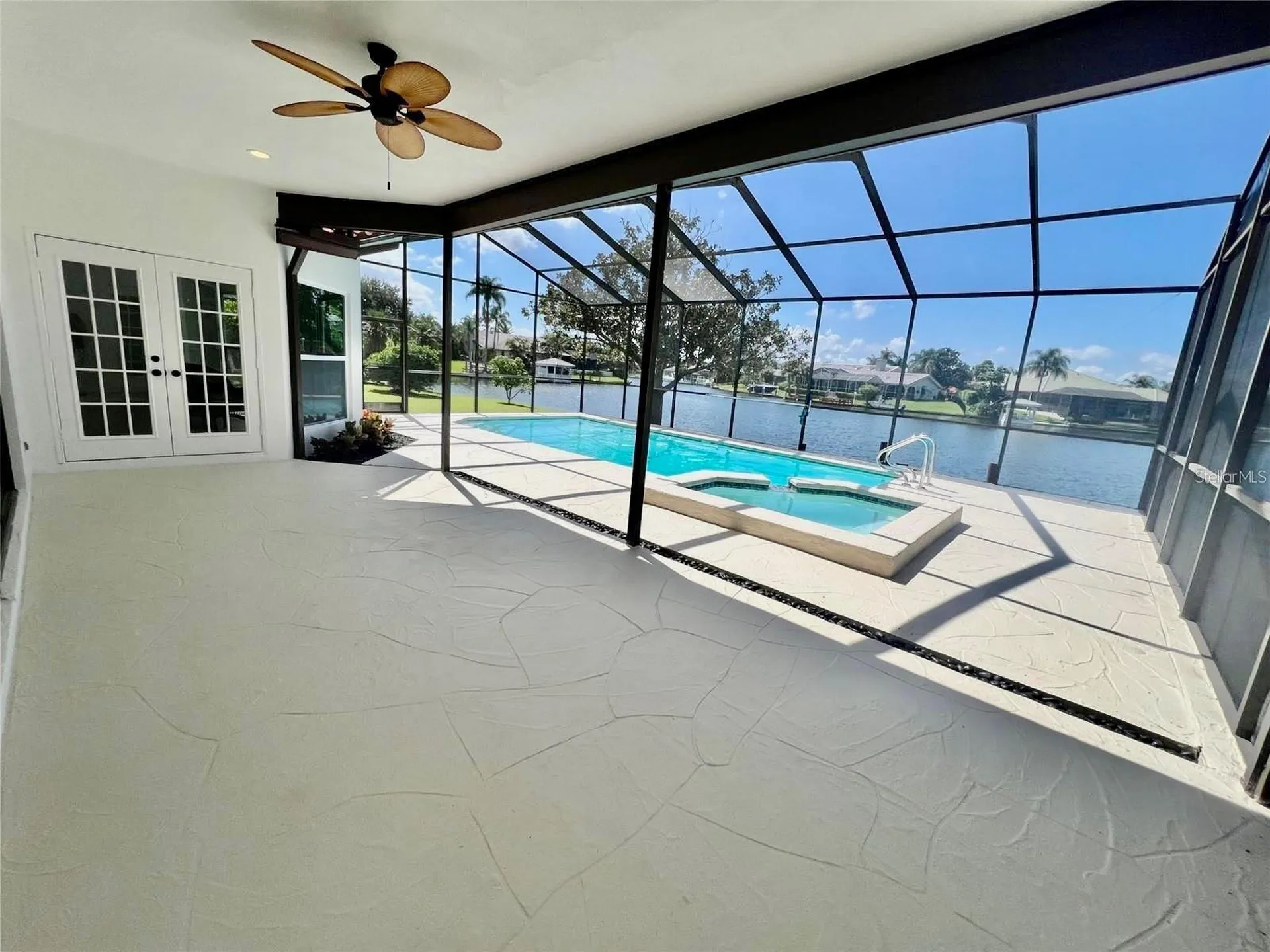 4804 Longwater Way Tampa FL 33615