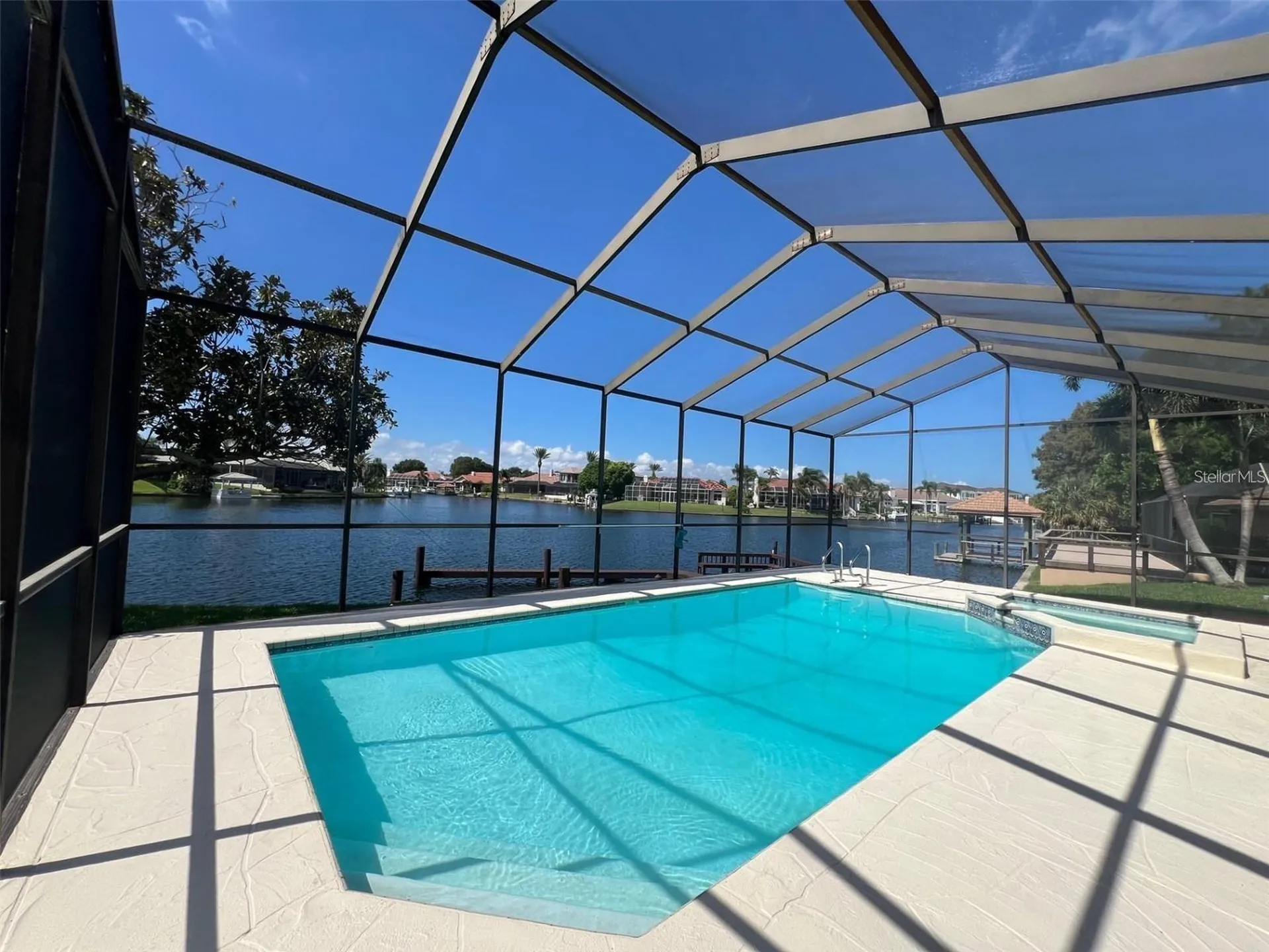 4804 Longwater Way Tampa FL 33615