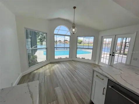 4804 Longwater Way Tampa FL 33615