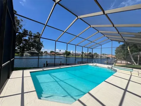 4804 Longwater Way Tampa FL 33615