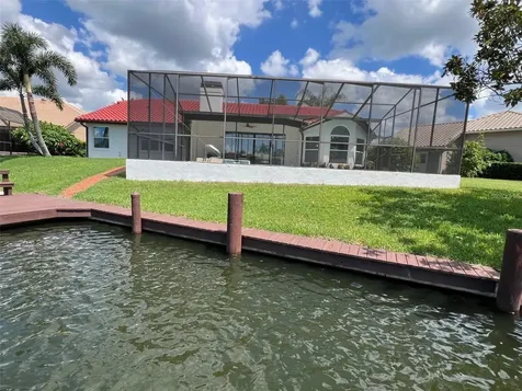4804 Longwater Way Tampa FL 33615