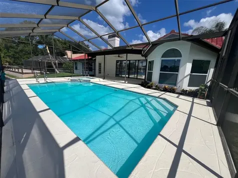 4804 Longwater Way Tampa FL 33615